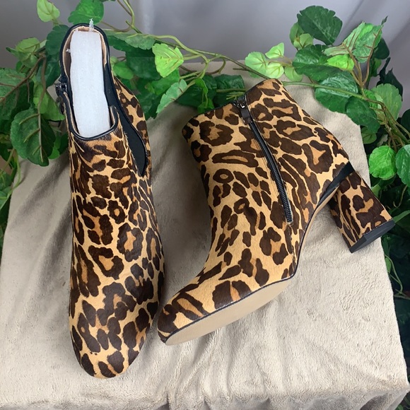 Azura Italian Fashion RokNRol Leopard Print Bootie Boots - Picture 9 of 17